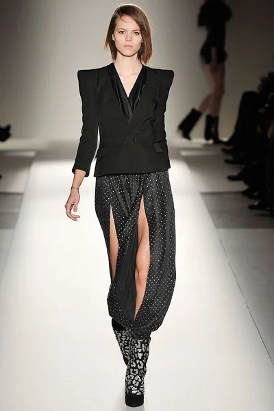 Look 44